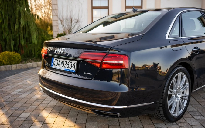 Audi A8 cena 108900 przebieg: 210000, rok produkcji 2015 z Dzierzgoń małe 596